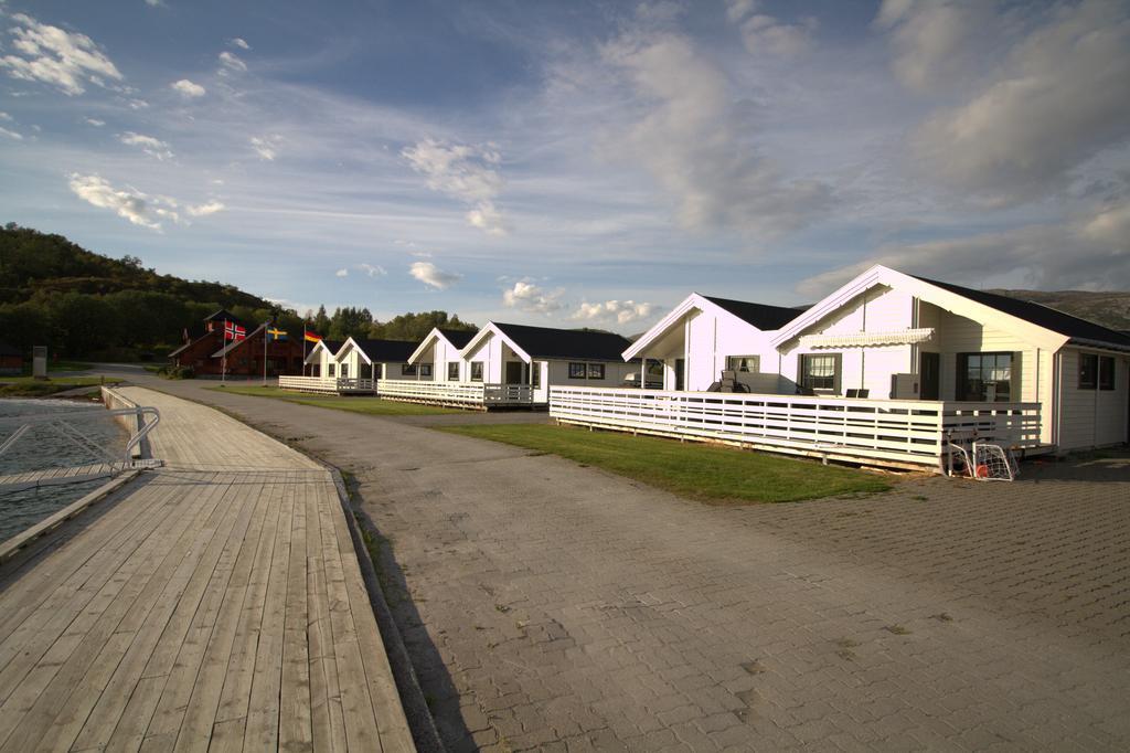 Готель Arctic Seasport Loding Екстер'єр фото